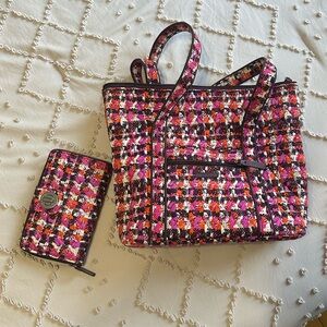 VERA BRADLEY Multicolor Tote Style Purse with Wallet